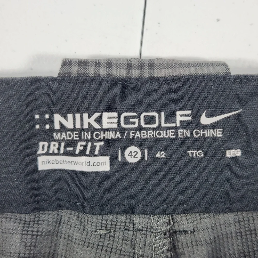 Nike Golf Dri-FIT Grey Plaid‎ Performance Shorts Mens 42 Flat Front Stretch